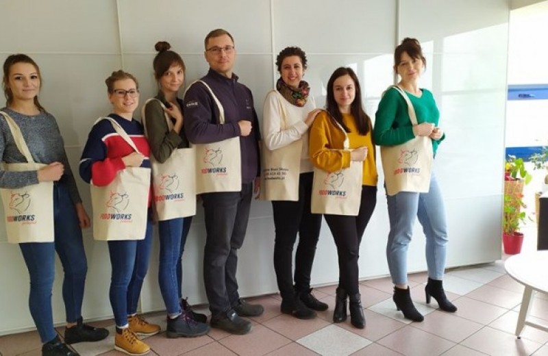 OSI Poland Foodworks - Plastic Bag-Free Day